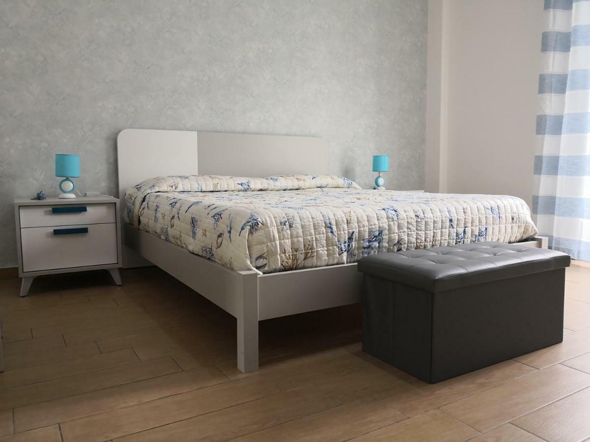 Corso Italia 83 Daire Taranto Dış mekan fotoğraf
